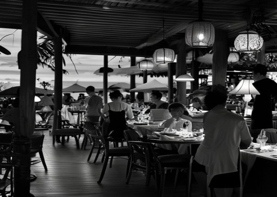 Restaurant dinner rush